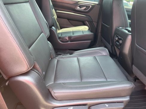 Used 2021 Chevrolet Tahoe Z71 AWD/4WD image 16
