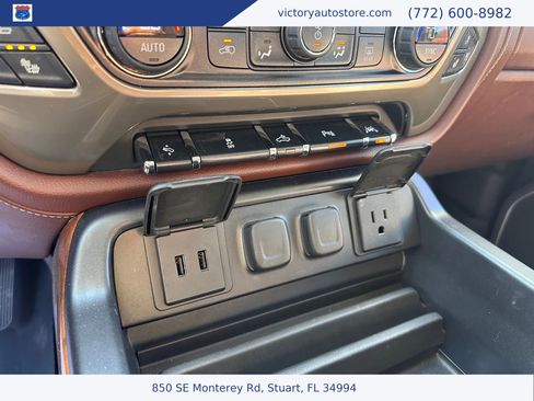 Used 2016 Chevrolet Silverado 1500 High Country w/ High Country Premium Package image 36