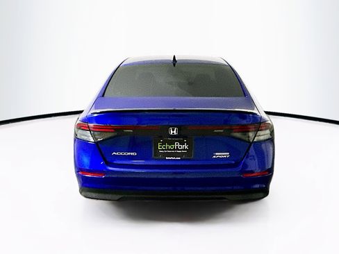 Used 2024 Honda Accord Sport image 7