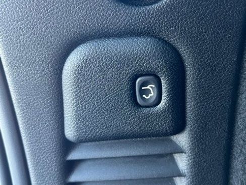 Certified 2023 Dodge Durango GT image 30