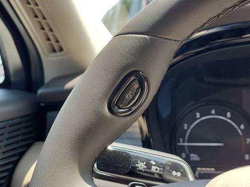 Certified 2022 Lincoln Corsair FWD image 22
