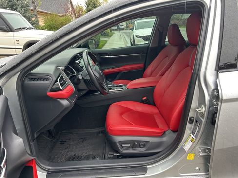 Used 2019 Toyota Camry XSE w/ Driver Assist Package image 14