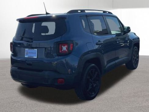Used 2023 Jeep Renegade Altitude AWD/4WD image 9