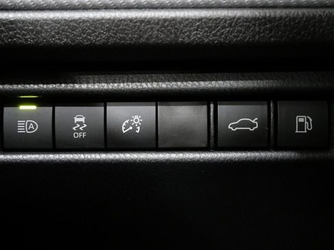 Used 2026 Toyota Camry SE image 13