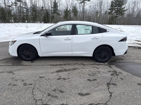 New 2026 Nissan Sentra SV image 2