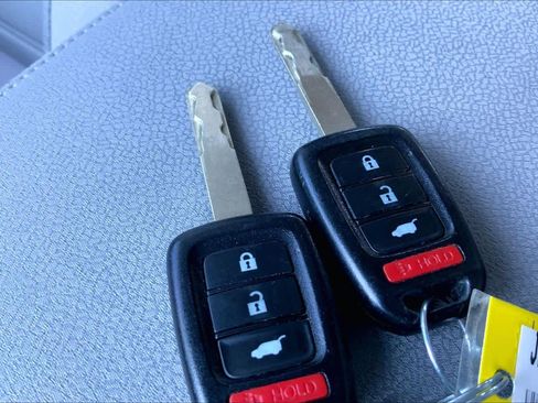 Used 2018 Honda CR-V LX image 14