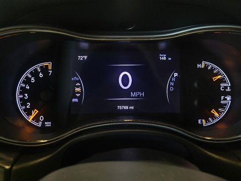 Used 2020 Jeep Grand Cherokee Laredo RWD image 23