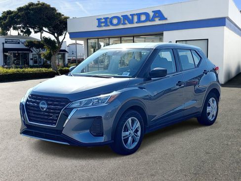 Used 2023 Nissan Kicks S FWD image 1