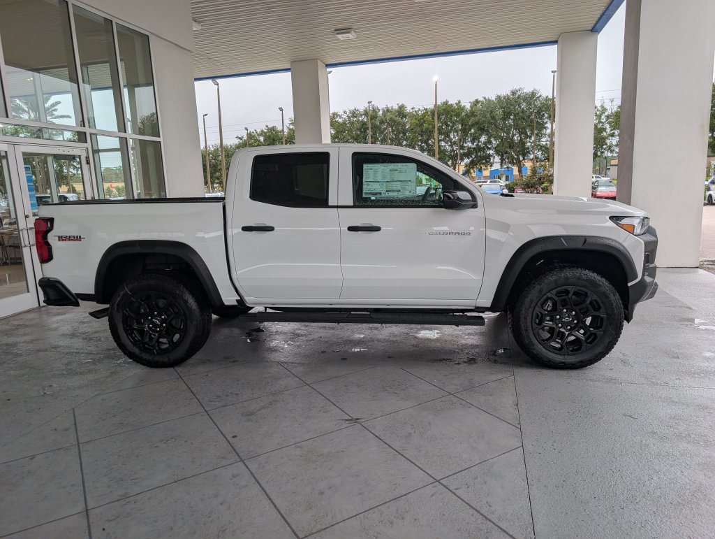 New 2026 Chevrolet Colorado Trail Boss AWD/4WD image 10