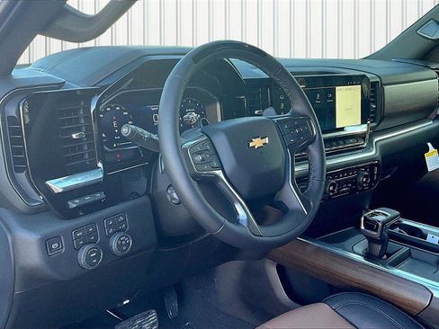 New 2026 Chevrolet Silverado 1500 High Country w/ Technology Package image 3