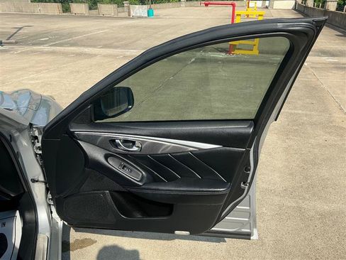 Used 2015 INFINITI Q50 AWD w/ Moonroof Package image 32