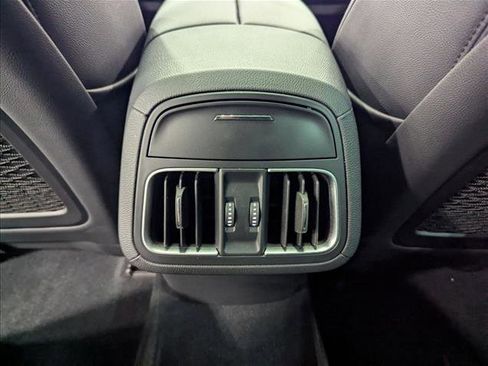 Used 2022 Maserati Levante GT AWD/4WD image 19