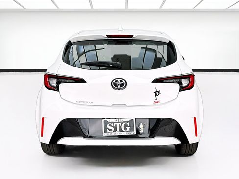 Used 2024 Toyota Corolla SE w/ SE Package FWD image 5