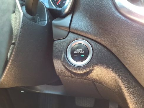 Used 2020 Chevrolet Equinox LT AWD/4WD image 32
