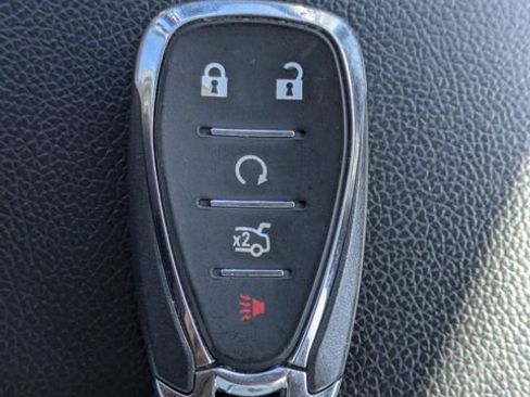 Used 2024 Chevrolet Malibu LT FWD image 31