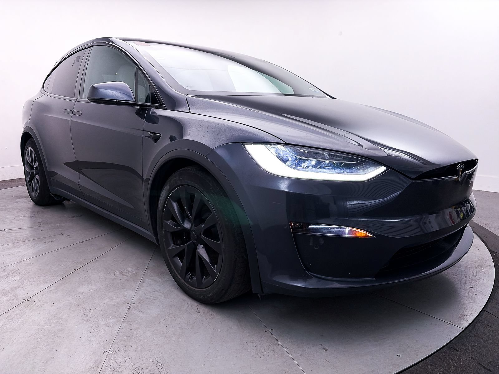 Used 2023 Tesla Model X AWD/4WD image 9