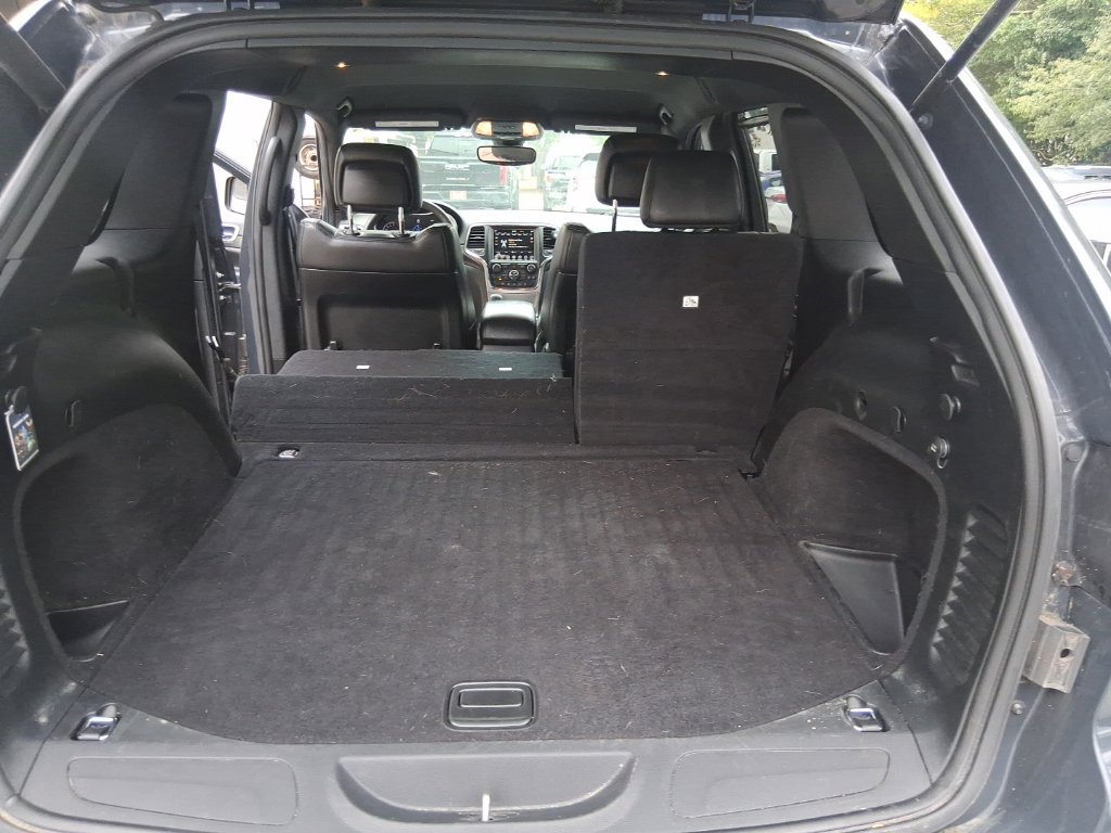 Used 2018 Jeep Grand Cherokee Altitude AWD/4WD image 20