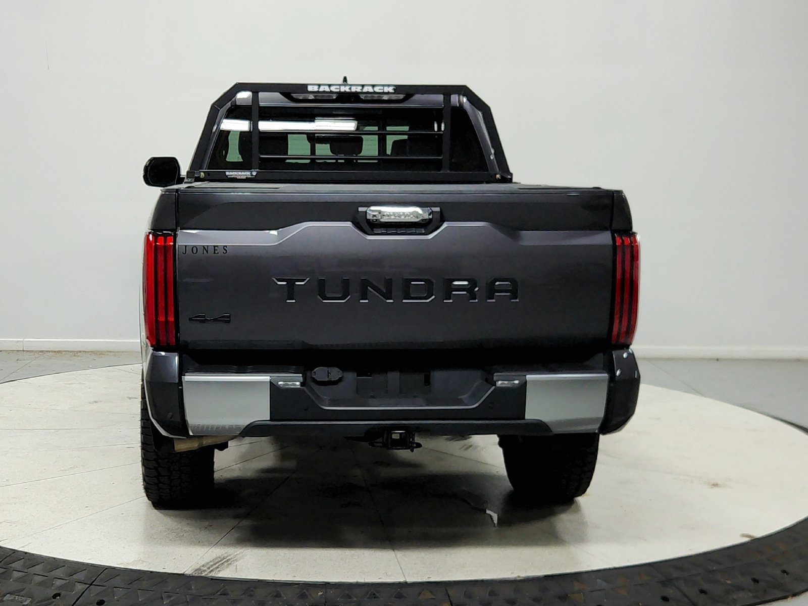Used 2022 Toyota Tundra Limited w/ TRD Off-Road Package AWD/4WD image 7