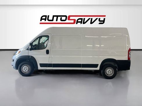 Used 2025 RAM ProMaster 2500 FWD image 4