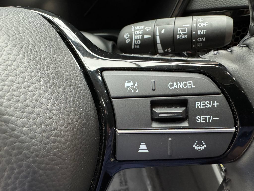 Used 2024 Honda CR-V EX-L image 16