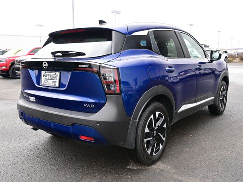 New 2026 Nissan Kicks SV image 8