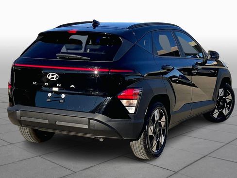 Certified 2025 Hyundai Kona SEL image 12
