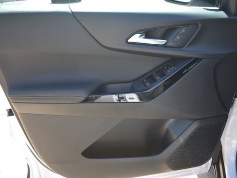 New 2026 Chevrolet Equinox LT w/ LPO, Floor Liner Package FWD image 11