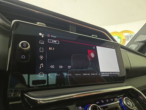 Used 2024 GMC Sierra 2500 Denali Ultimate image 16