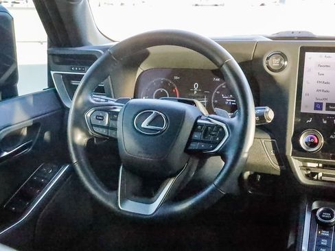 Used 2024 Lexus GX 550 550 Overtrail image 16