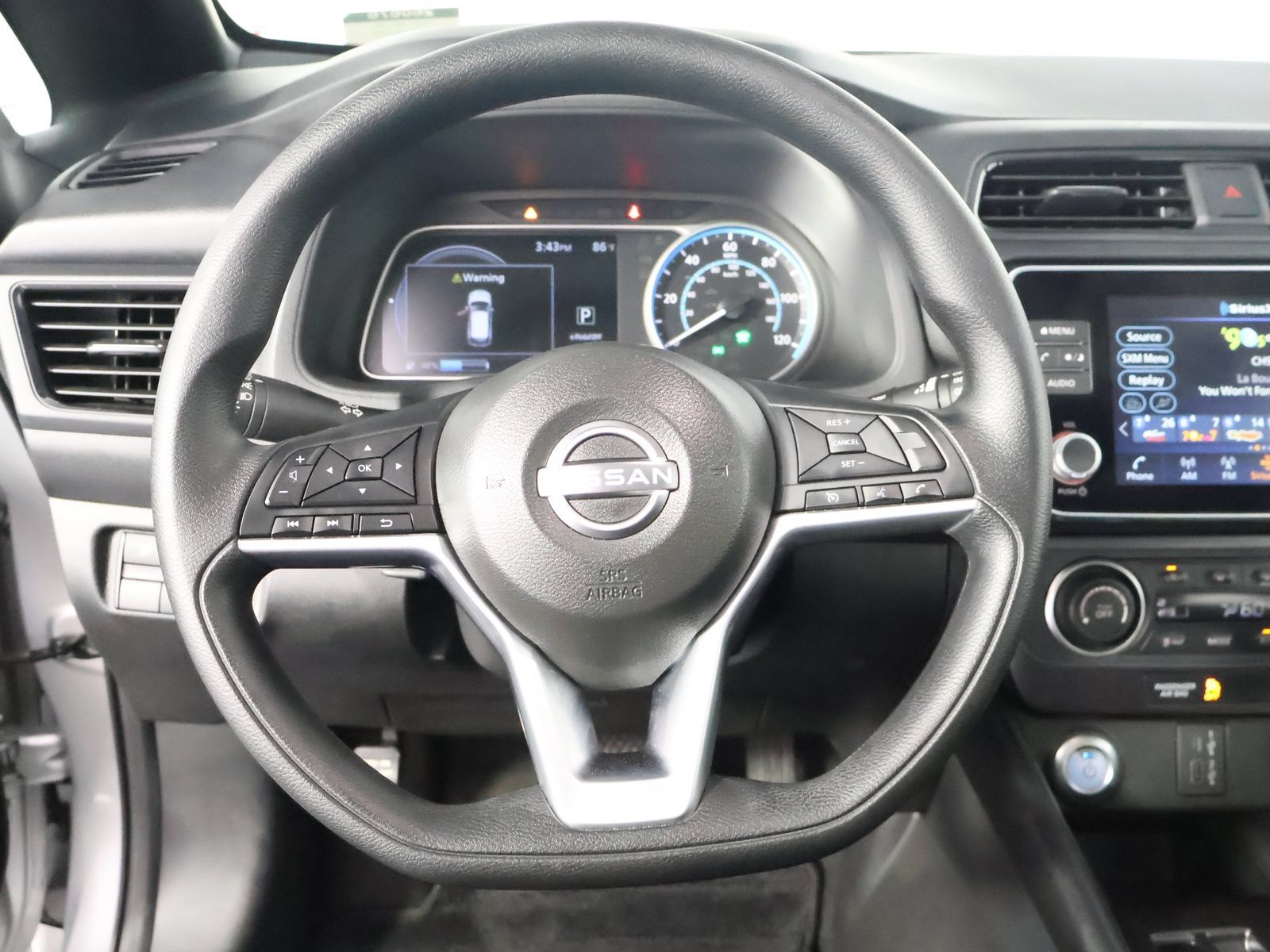 Used 2025 Nissan Leaf S FWD image 29