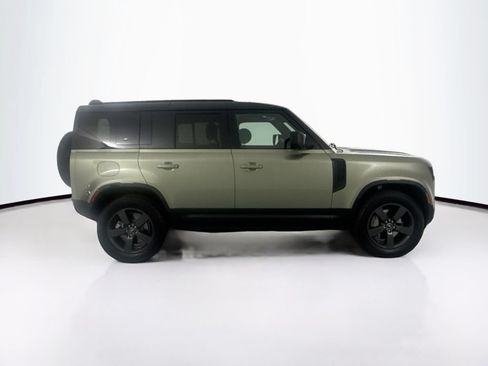 Used 2023 Land Rover Defender 110 X-Dynamic SE AWD/4WD image 4
