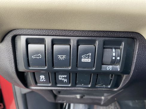 Used 2020 Subaru Ascent Touring image 14