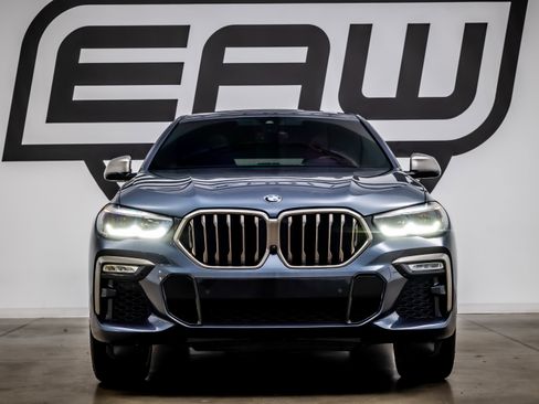 Used 2020 BMW X6 M50i image 3