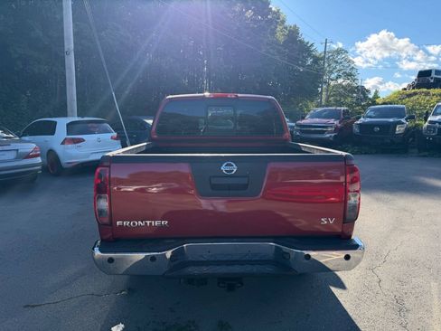 Used 2016 Nissan Frontier SV w/ SV Value Truck Package RWD image 6