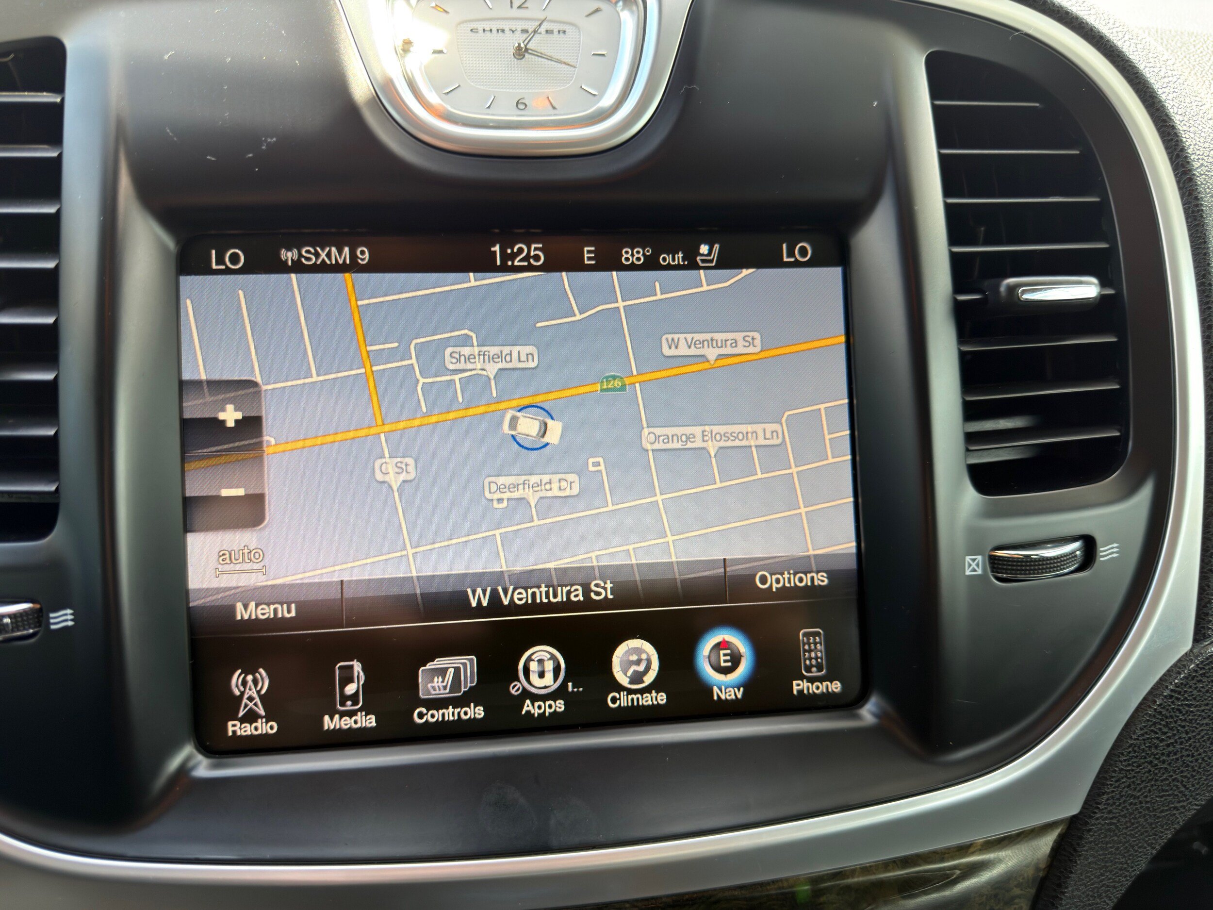 Used 2015 Chrysler 300 C w/ Harman/Kardon Audio Group RWD image 35