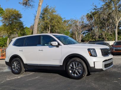 Certified 2025 Kia Telluride LX