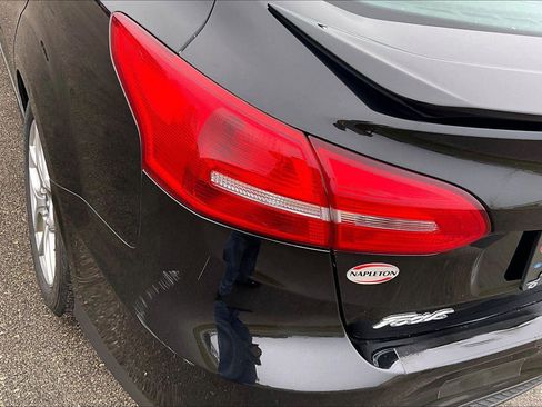 Used 2015 Ford Focus SE w/ Equipment Group 201A image 30