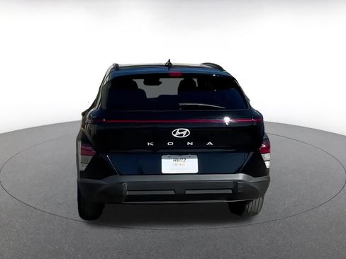 Used 2025 Hyundai Kona SEL image 11