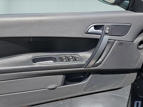 Used 2009 Volvo C70 T5 FWD image 14