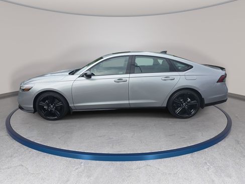 Used 2024 Honda Accord Sport image 8