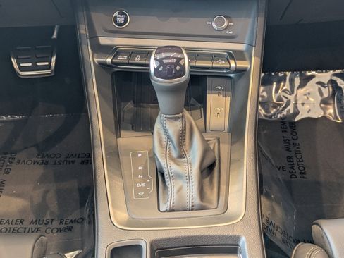 New 2025 Audi Q3 2.0T Premium image 17