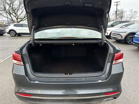 Used 2016 Kia Optima LX image 16