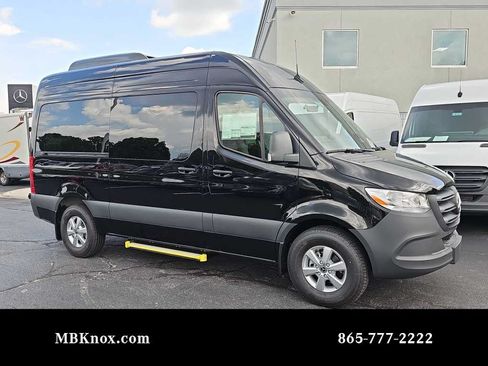 Used 2025 Mercedes-Benz Sprinter 2500 image 1