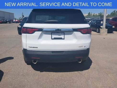 Used 2023 Chevrolet Traverse LT FWD image 5