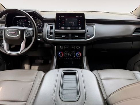 Used 2023 GMC Yukon SLT w/ SLT Luxury Package AWD/4WD image 10