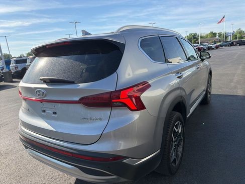 Used 2023 Hyundai Santa Fe SEL Premium image 4