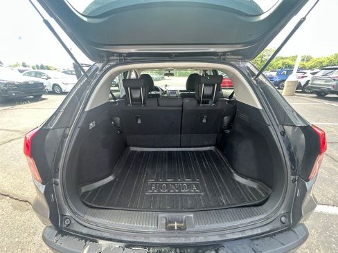 Used 2018 Honda HR-V LX image 13