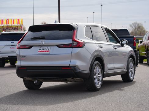 Used 2024 Honda CR-V EX-L image 3
