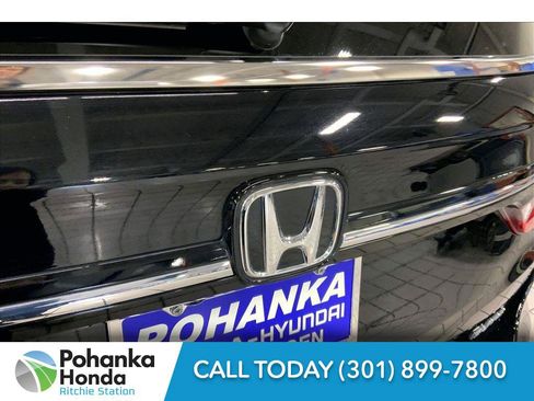 Used 2024 Honda Odyssey Elite image 32