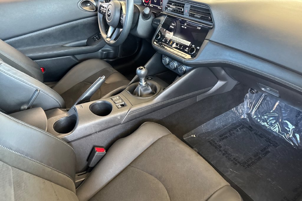 Used 2024 Nissan Z Performance w/ Heritage Edition RWD image 12